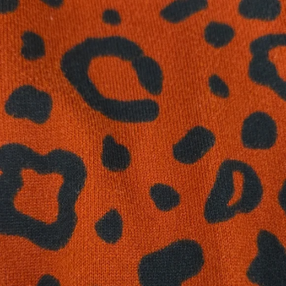 Cat & Jack Colorful Donut Print Sleepwear And Cheetah - Picture 4 of 5